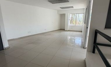 BODEGA DE 1,516 M2 EN AV. LÓPEZ MATEOS SUR CASI CRUCE CON PERIFÉRICO EN CONJUNTO INDUSTRIAL PRIVADO