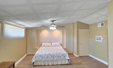 PRECIOSA Y AMPLIA CASA DE RENTA EN PRIVADA LOS ARCOS