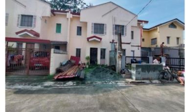 Duplex House & Lot FORECLOSED in FIORENZA SUBD Rodriguez Rizal : 2 Storey w/ Garage