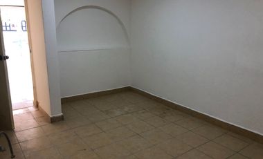LOCAL EN RENTA COL UNIVERSDIAD, TOLUCA -  SOBRE CALLE ZAPATA