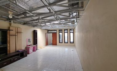 Ruang Usaha & Rumah 2 Lantai Lokasi Strategis di Jalan Sultan Agung Magelang Selatan