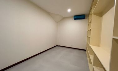 For Lease: 2 Storey House and LotAyala Hillside Estates, Brgy. Matandang Balara, Quezon City