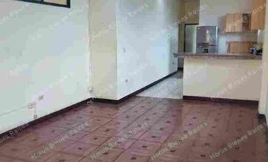 Rento Departamento Miraflores, Guayaquil, Planta alta con garaje, para universitarios y profesionales