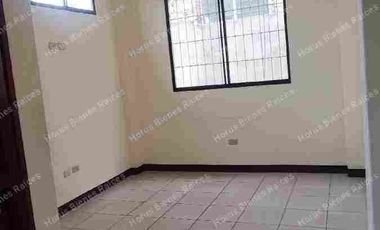 Rento Departamento Miraflores, Guayaquil, Planta alta con garaje, para universitarios y profesionales