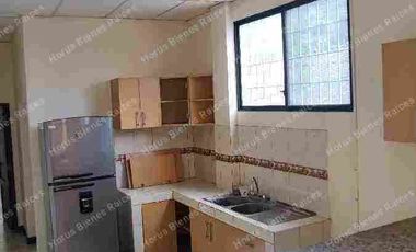 Rento Departamento Miraflores, Guayaquil, Planta alta con garaje, para universitarios y profesionales