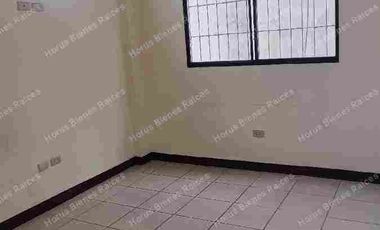 Rento Departamento Miraflores, Guayaquil, Planta alta con garaje, para universitarios y profesionales