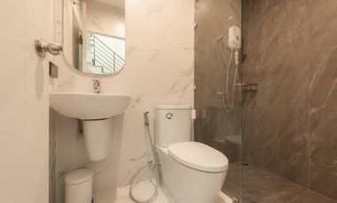 Modern cozy style !! Greatier town Bangna-Theparak area​ 24 Sq.wah