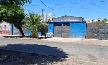 🏢 Oportunidad en Quinta Normal – Propiedad Comercial e Industrial con Gran Potencial 📍