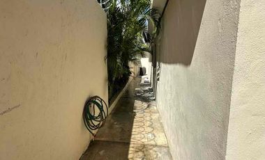 RENTO ESTUDIO CONFORTABLE POR AV BONAMPAK
