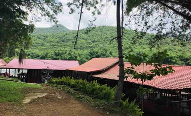 🌊✨ Business for Sale: 32-Room Floating Resort on the River Kwai, Only 16 Million Baht!! ✨🌊