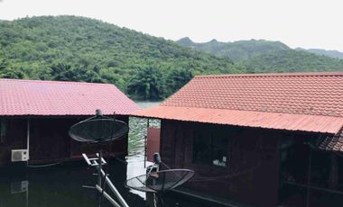 🌊✨ Business for Sale: 32-Room Floating Resort on the River Kwai, Only 16 Million Baht!! ✨🌊