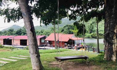 🌊✨ Business for Sale: 32-Room Floating Resort on the River Kwai, Only 16 Million Baht!! ✨🌊