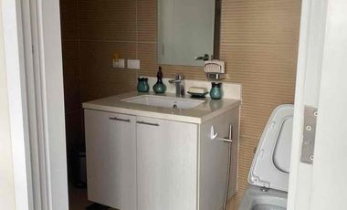 For Sale: Twin Oaks Place East Condo Mandaluyong City