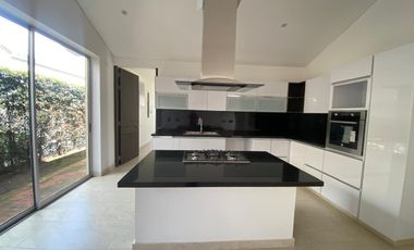 VENDO CASA QUINTAS DEL MOLINO, CAJICA – CUNDINAMARCA.