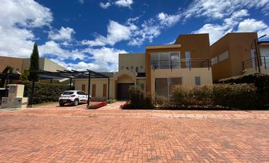 VENDO CASA QUINTAS DEL MOLINO, CAJICA – CUNDINAMARCA.