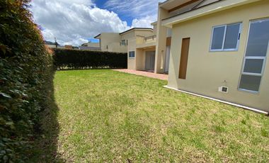 VENDO CASA QUINTAS DEL MOLINO, CAJICA – CUNDINAMARCA.