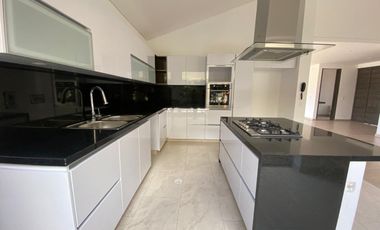 VENDO CASA QUINTAS DEL MOLINO, CAJICA – CUNDINAMARCA.