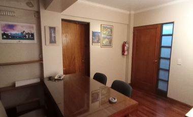 Oficina en Planta Baja en Venta – Centro de Mendoza