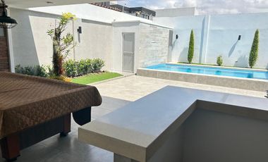 Isla Mocoli, venta de hermosa casa 4 dormitorios full amoblada con piscina