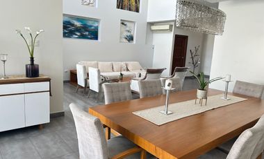Isla Mocoli, venta de hermosa casa 4 dormitorios full amoblada con piscina