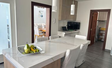 Isla Mocoli, venta de hermosa casa 4 dormitorios full amoblada con piscina