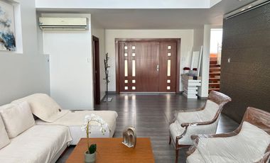 Isla Mocoli, venta de hermosa casa 4 dormitorios full amoblada con piscina