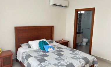 Isla Mocoli, venta de hermosa casa 4 dormitorios full amoblada con piscina