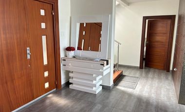 Isla Mocoli, venta de hermosa casa 4 dormitorios full amoblada con piscina