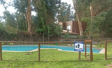 Las Cabras Terreno de 1210m2 exclusivo condominio La Penísula, El Manzano, Lago Rapel