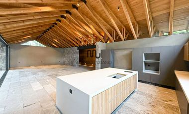 Casa en venta en Fontana Bella Avandaro Valle de Bravo