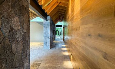 Casa en venta en Fontana Bella Avandaro Valle de Bravo