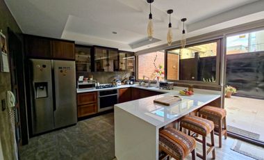🏙️En Venta Departamento de Lujo de 3 Dormitorios cerca de la Primero de Mayo y Av. 12 de Octubre🏢