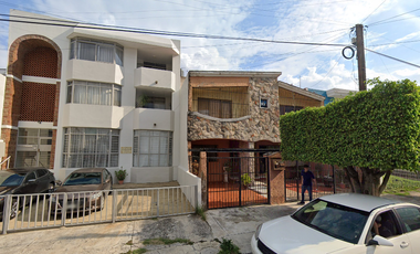 Casa en C. Quetzalcóatl, Jardines del Sol, 45050 Zapopan, Jal., México