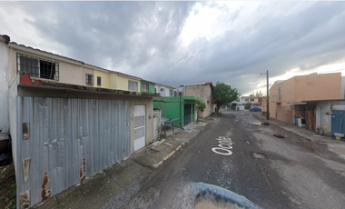 Casa en calle Ocote, Fraccionamiento Geovillas los Pinos, Fraccionamiento Geovillas los Pinos, Ver. ¡NO CRÉDITOS!