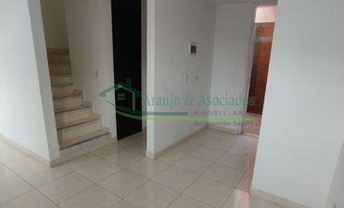 En Girardot - Cundinamarca Arendamos casa con parqueadero para vehículos en el conjunto Senderos de las Acacias.