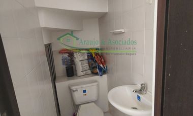 En Girardot - Cundinamarca Arendamos casa con parqueadero para vehículos en el conjunto Senderos de las Acacias.
