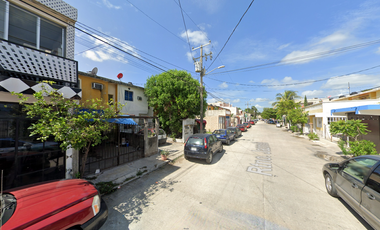 Casa en retorno Utsub, Cancún, Quintana Roo, México. ¡NO CRÉDITOS!