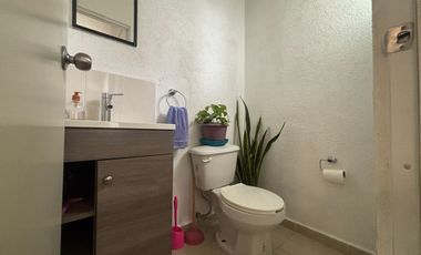 CASA EN FRACCIONAMIENTO COLINAS DE ALTAR CON TERRENO EXCEDENTE