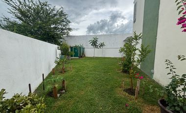 CASA EN FRACCIONAMIENTO COLINAS DE ALTAR CON TERRENO EXCEDENTE