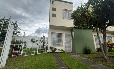 CASA EN FRACCIONAMIENTO COLINAS DE ALTAR CON TERRENO EXCEDENTE