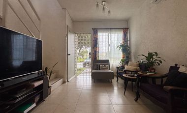 CASA EN FRACCIONAMIENTO COLINAS DE ALTAR CON TERRENO EXCEDENTE