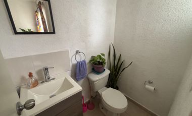 CASA EN FRACCIONAMIENTO COLINAS DE ALTAR CON TERRENO EXCEDENTE