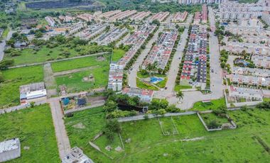 CASA EN FRACCIONAMIENTO COLINAS DE ALTAR CON TERRENO EXCEDENTE