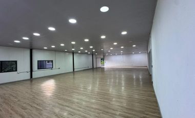 Oficina   en  arriendo,  Camino Verde, Envigado, Antioquia