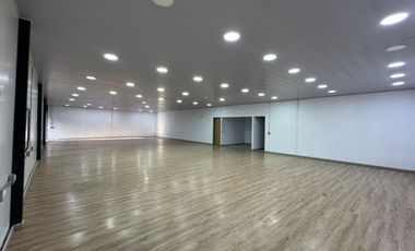 Oficina   en  arriendo,  Camino Verde, Envigado, Antioquia