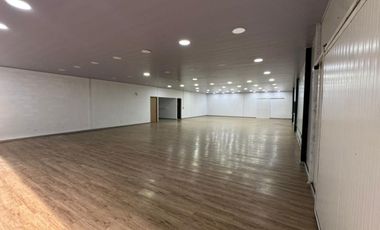 Oficina   en  arriendo,  Camino Verde, Envigado, Antioquia