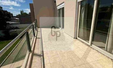 Casa 3 Dormitorios con quincho y Jardin