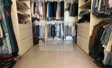 Casa 3 Dormitorios con quincho y Jardin