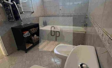 Casa 3 Dormitorios con quincho y Jardin