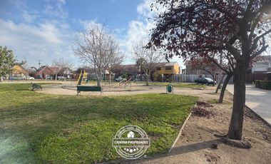 VENDE CASA DE DOS PISOS EN SAN BERNARDO